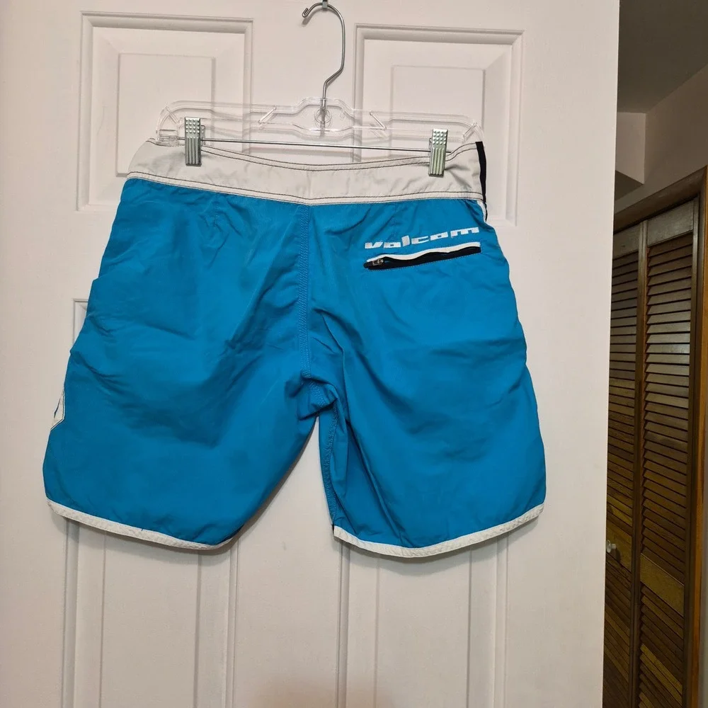 Volcom Mens Board Shorts Blue Black White Contrast Trim Swim Trunks Size 30